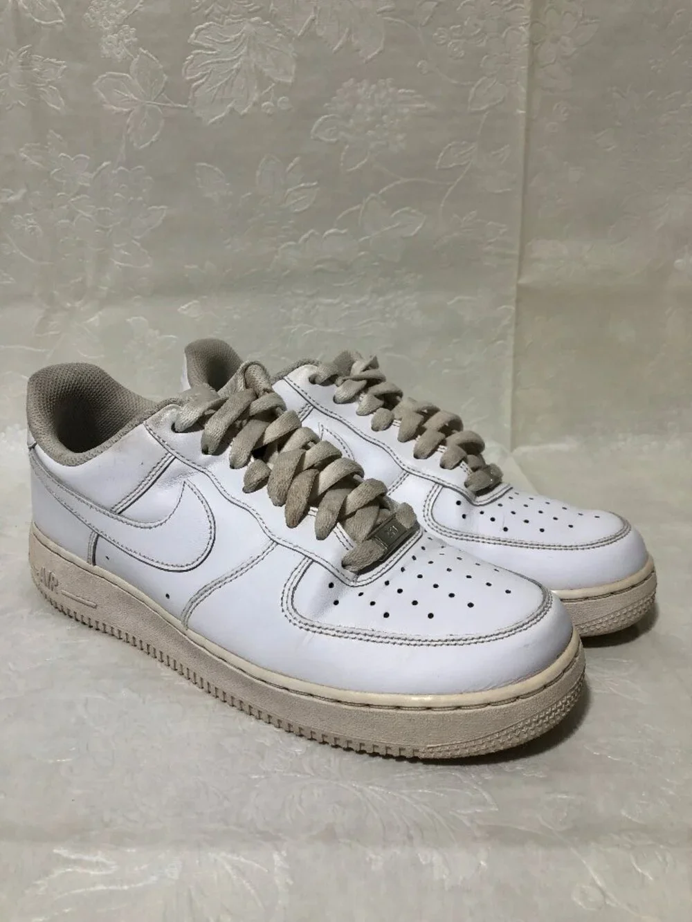 Nike Air Force 1 '07 Low Men’s Size 8 Triple White White Sneakers